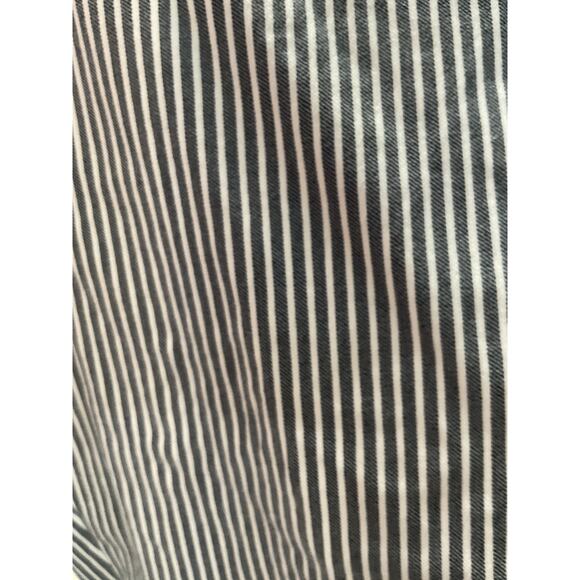 Anne Klein Gray Striped Cropped Pants - Size 10 - Picture 4 of 4